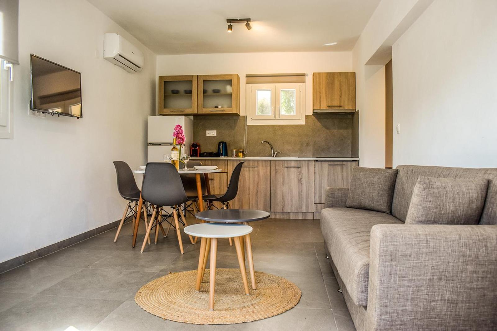 Ktima Holiday House Skiathos Town Ngoại thất bức ảnh