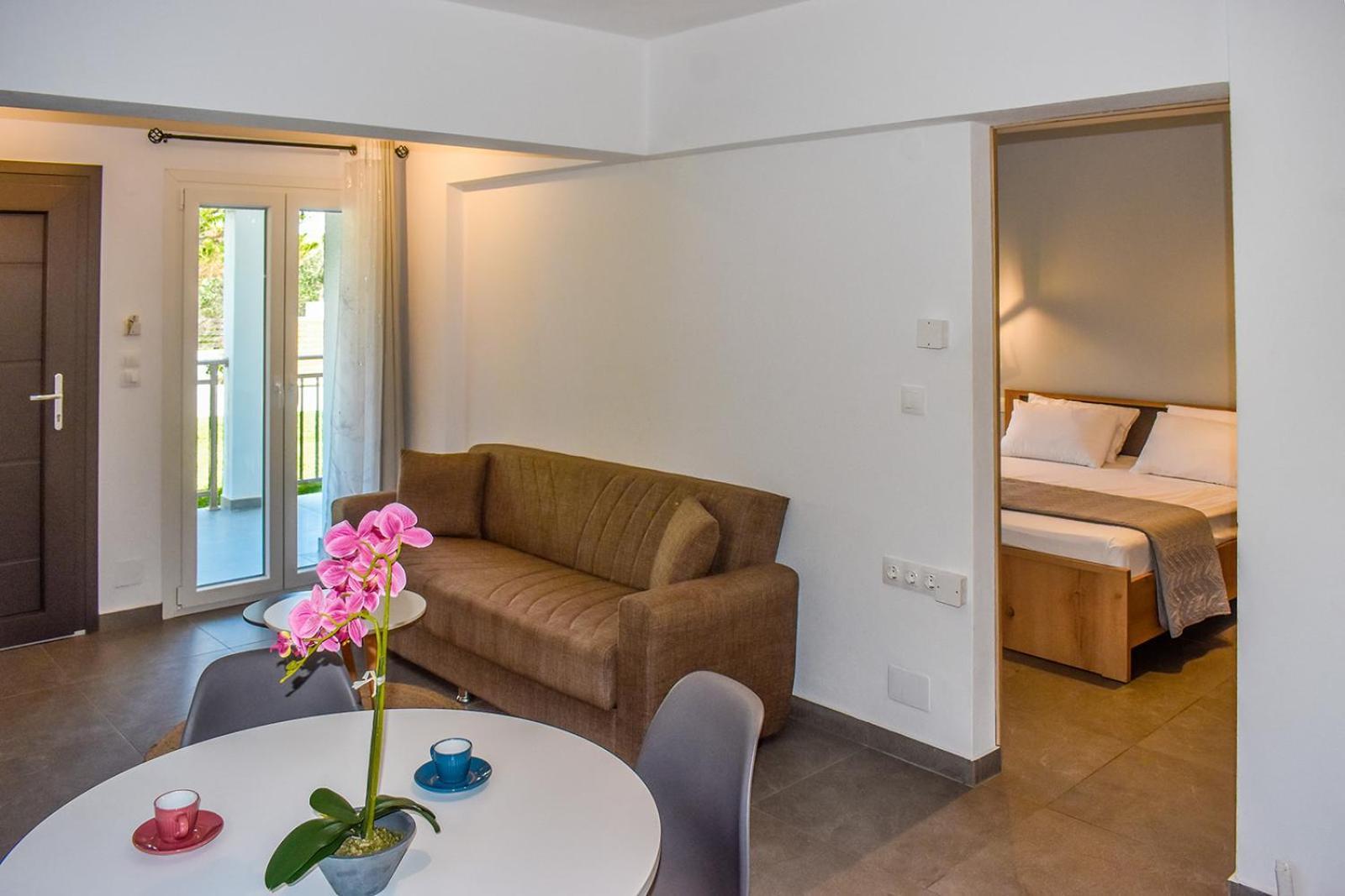 Ktima Holiday House Skiathos Town Ngoại thất bức ảnh