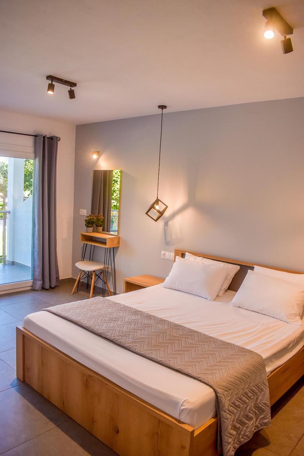 Ktima Holiday House Skiathos Town Ngoại thất bức ảnh