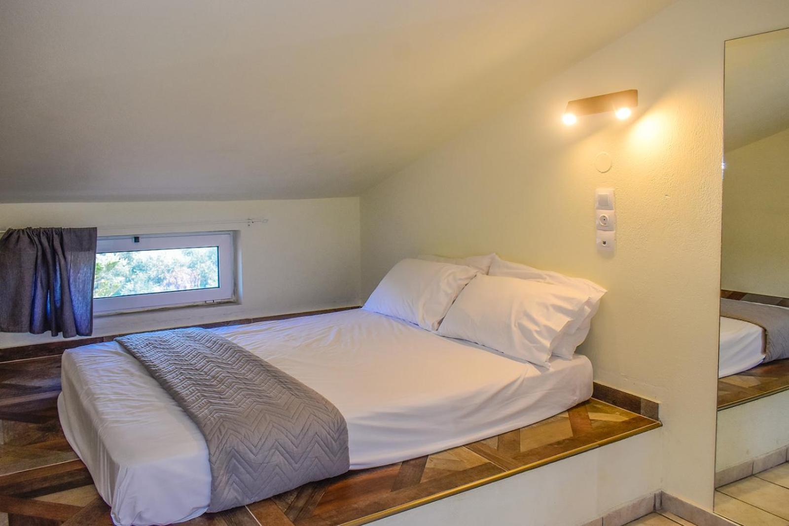 Ktima Holiday House Skiathos Town Ngoại thất bức ảnh