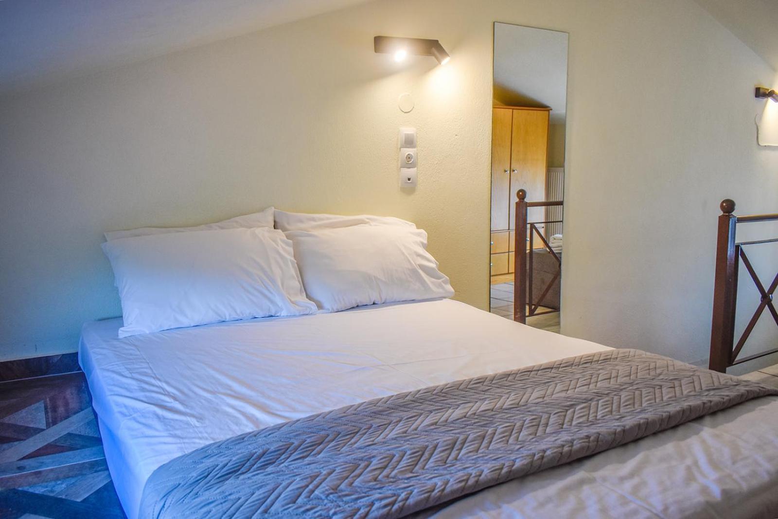 Ktima Holiday House Skiathos Town Ngoại thất bức ảnh