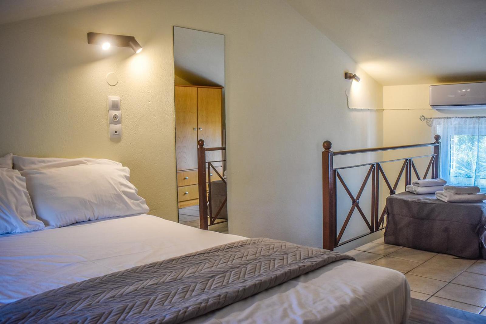 Ktima Holiday House Skiathos Town Ngoại thất bức ảnh